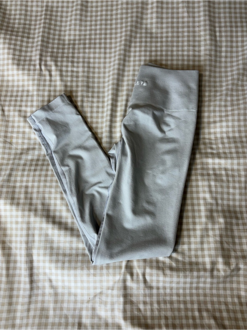 Alphalete Amplify Leggings in Silver Sky - Picture 7 of 7